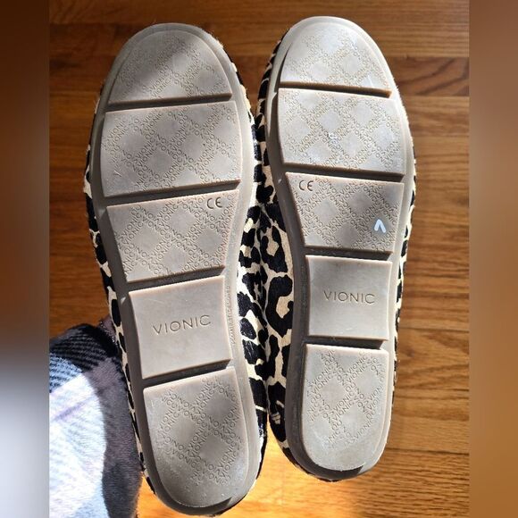 Vionic Leppard Leather Loafers Womans Size 9.5 - Picture 6 of 7